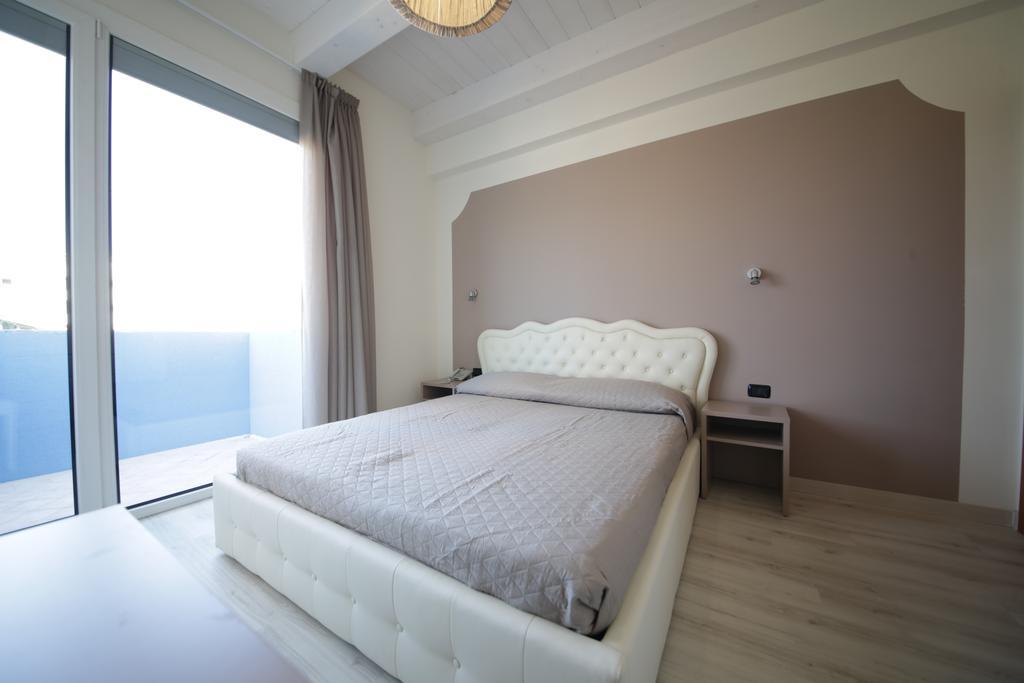 Hotel Leonardo 切塞纳蒂科 外观 照片